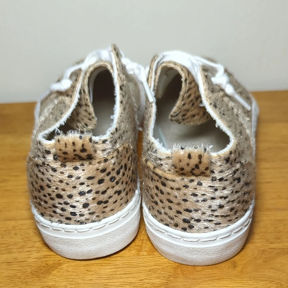 Jellypop Kory Leopard Pony Skin Sneakers Tan + Black + White Women's Size 7.5